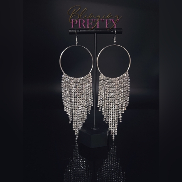 Streamlined Shimmer Silver Earrings - Picture 3 of 4